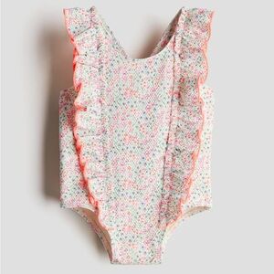 H&M ruffled swimsuit baby NEW**